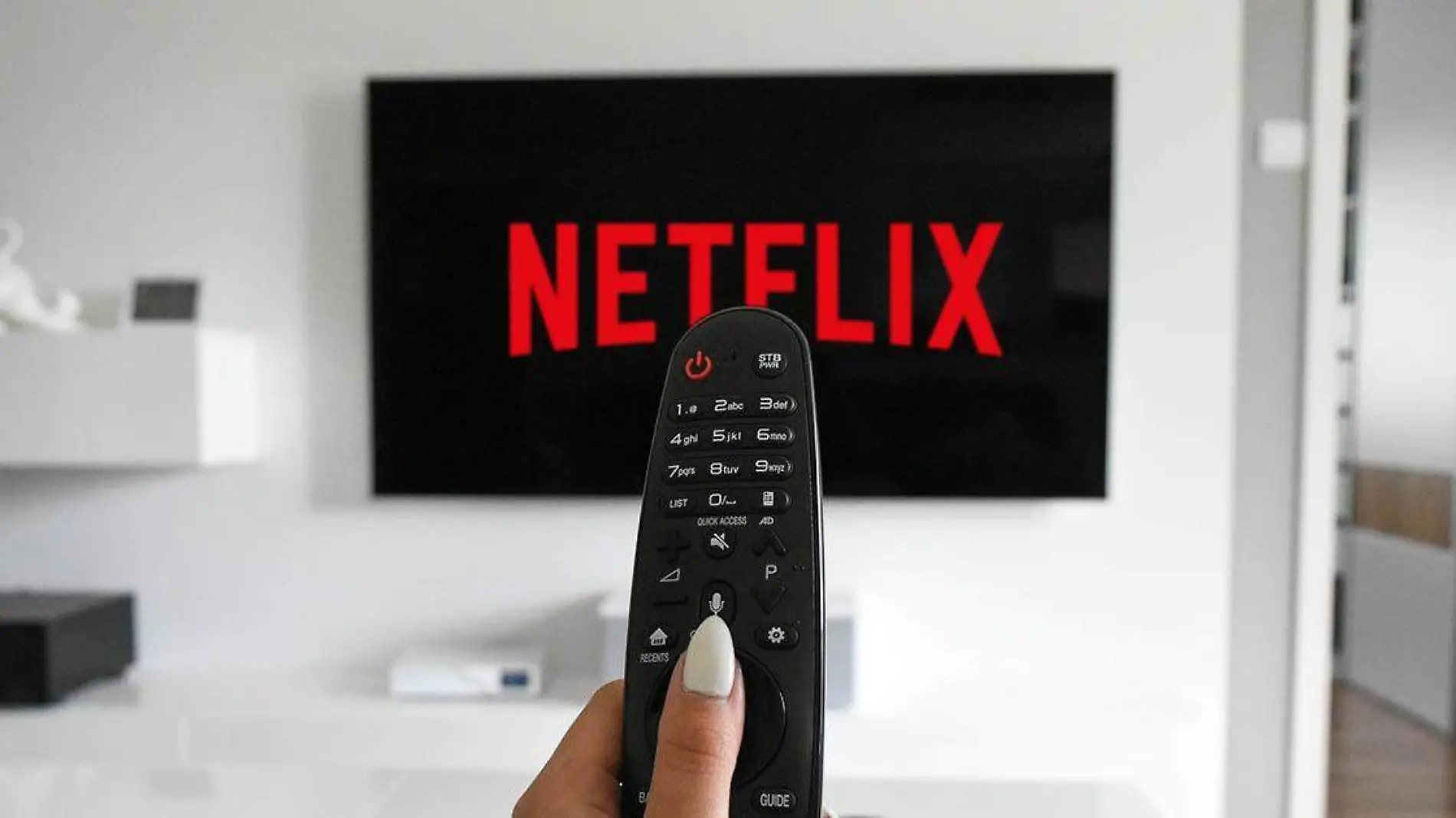 En días recientes la plataforma de Netflix comenzó a informar a sus usuarios sobre el cobro de una cuota extra